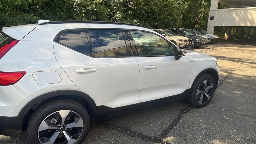 new 2025 Volvo XC40 car, priced at $48,315