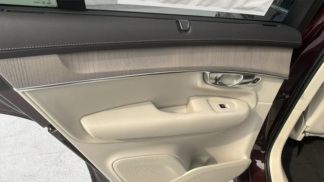 new 2025 Volvo XC90 car, priced at $74,445