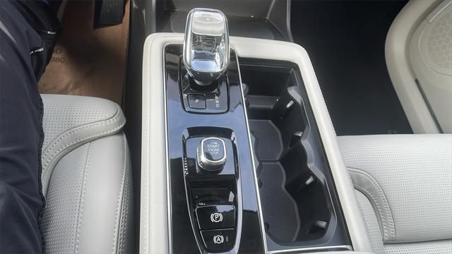new 2025 Volvo XC90 car, priced at $74,445
