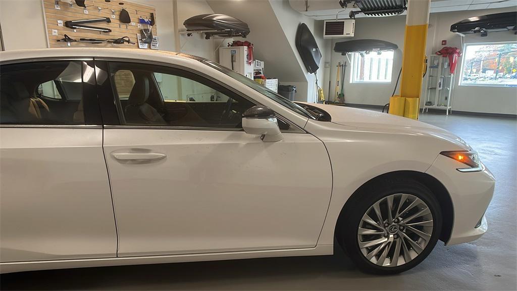used 2023 Lexus ES 350 car, priced at $44,335