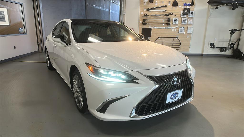used 2023 Lexus ES 350 car, priced at $44,335