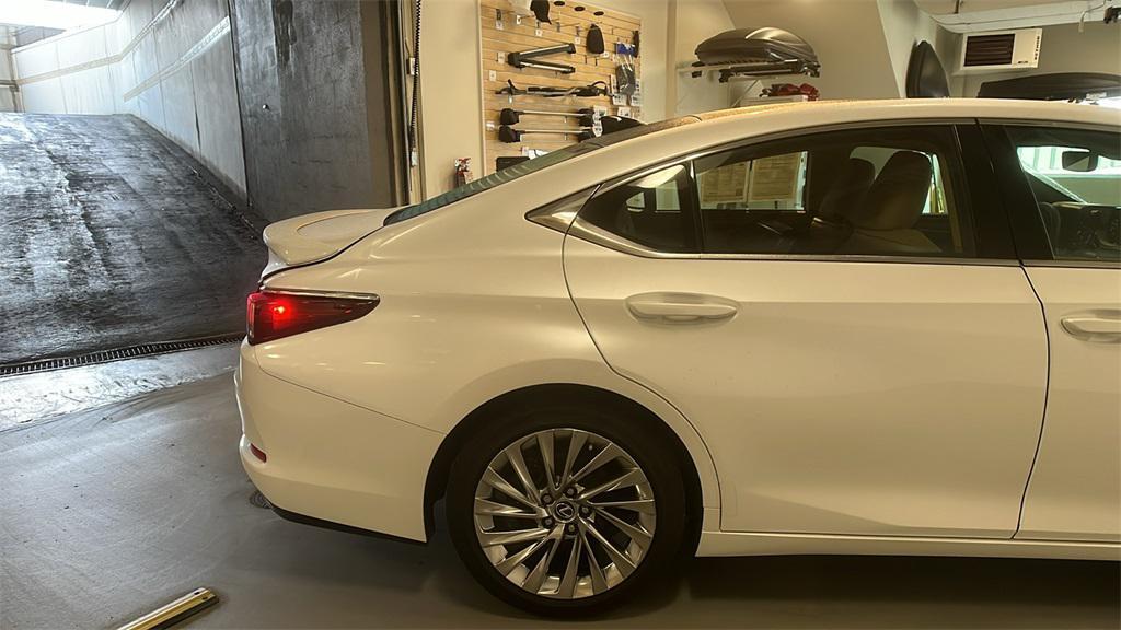 used 2023 Lexus ES 350 car, priced at $44,335