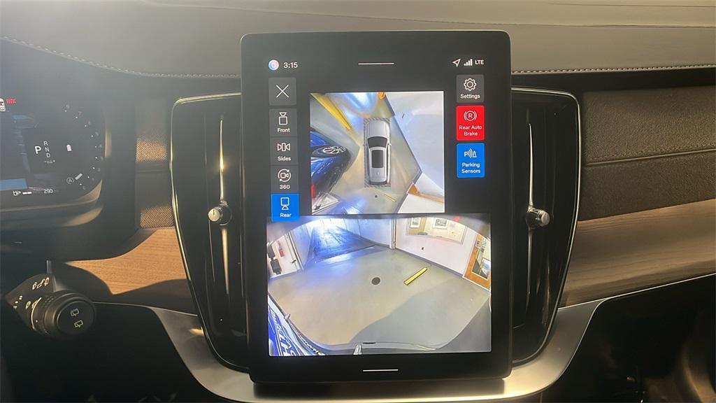 used 2026 Volvo XC90 car, priced at $71,325