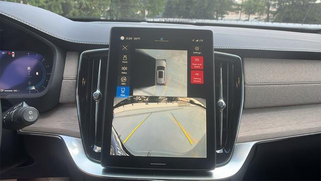 new 2025 Volvo XC90 car, priced at $68,245