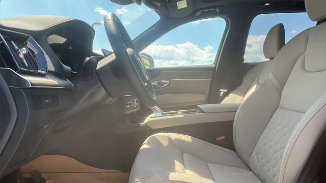 new 2025 Volvo XC90 car, priced at $68,245