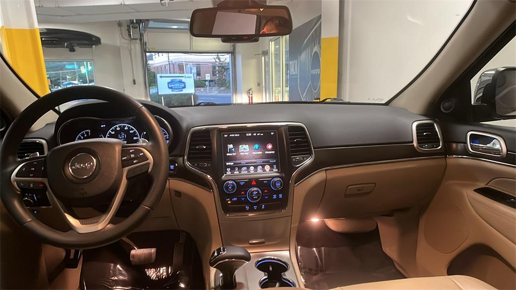 used 2015 Jeep Grand Cherokee car, priced at $10,985
