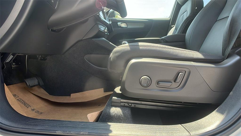 new 2026 Volvo XC40 car, priced at $50,150