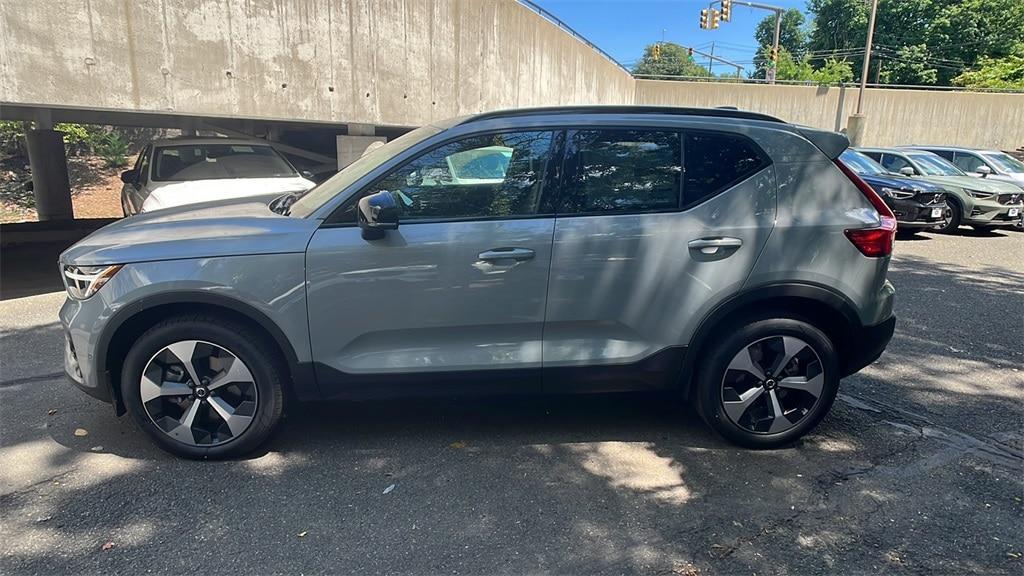 new 2025 Volvo XC40 car, priced at $47,345