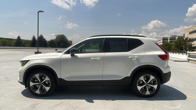 new 2026 Volvo XC40 car