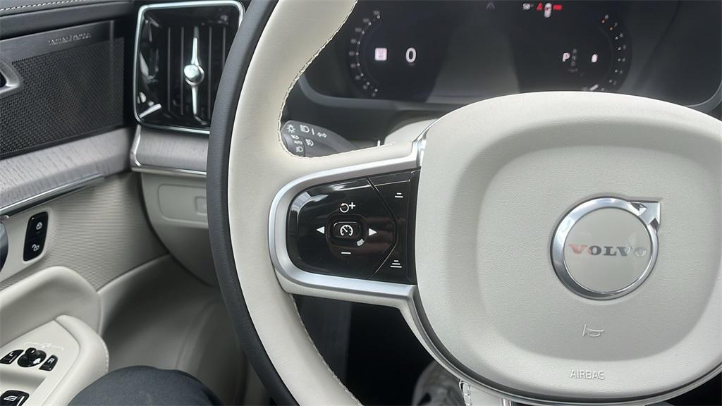 new 2026 Volvo XC90 car, priced at $75,155