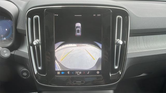 new 2025 Volvo XC40 car, priced at $44,595