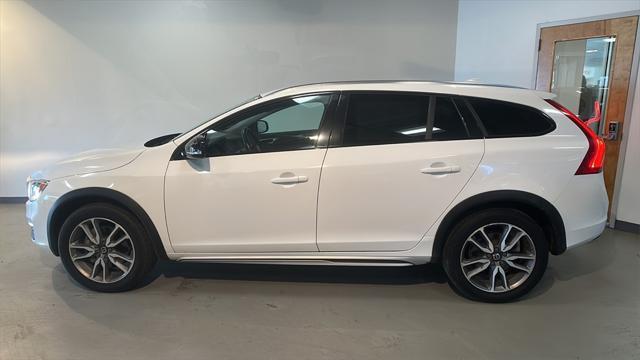 used 2018 Volvo V60 Cross Country car, priced at $13,998