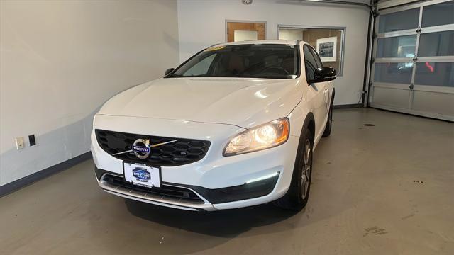 used 2018 Volvo V60 Cross Country car, priced at $14,672