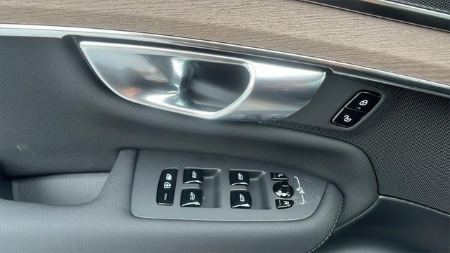 new 2026 Volvo XC90 car, priced at $66,345