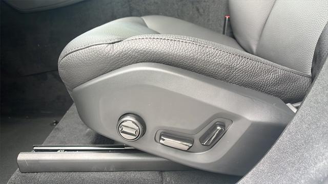 new 2025 Volvo XC90 car