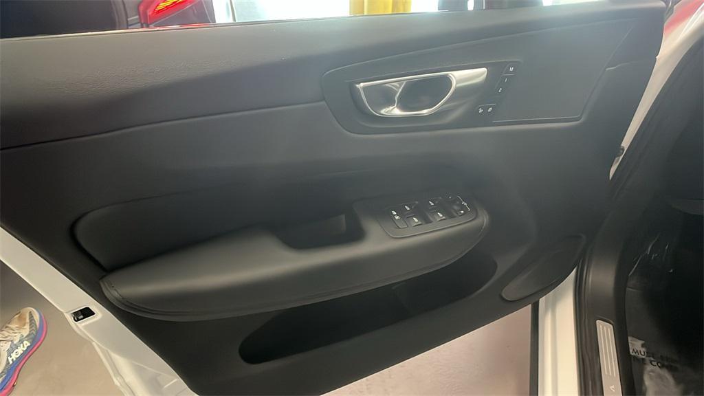 used 2024 Volvo XC60 car, priced at $43,879