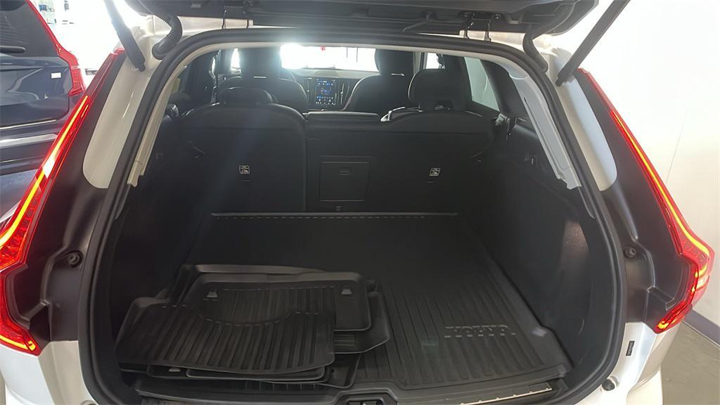 used 2024 Volvo XC60 car, priced at $43,879