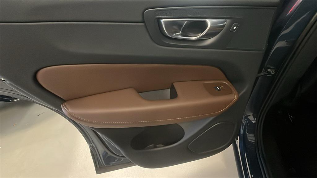 used 2023 Volvo XC60 car, priced at $41,459