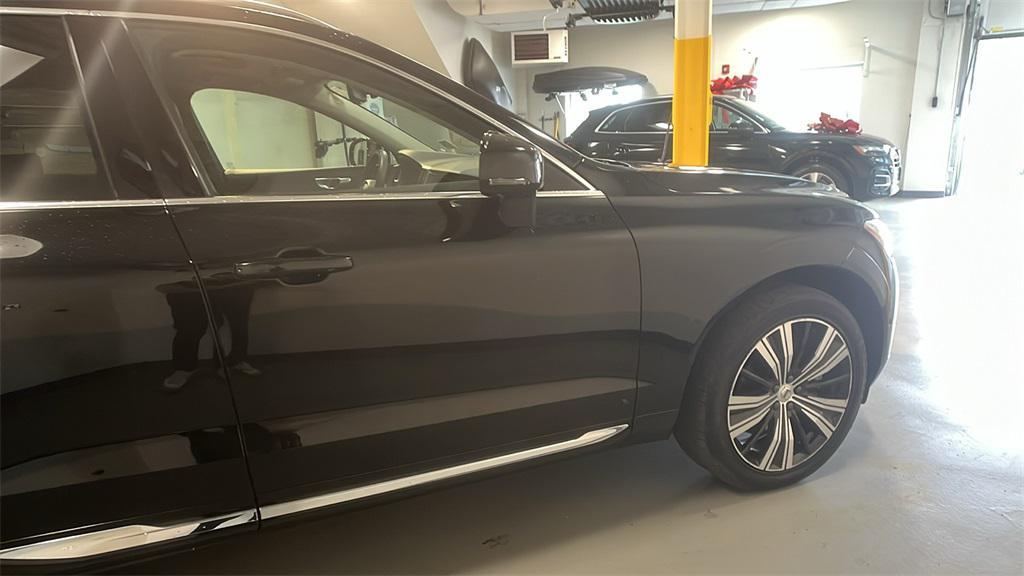 used 2022 Volvo XC60 car, priced at $36,991