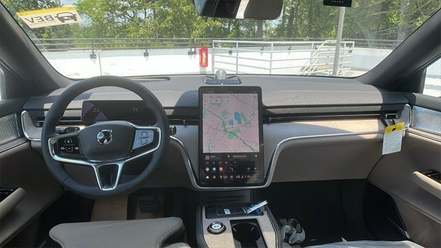 new 2025 Volvo EX90 car, priced at $93,820