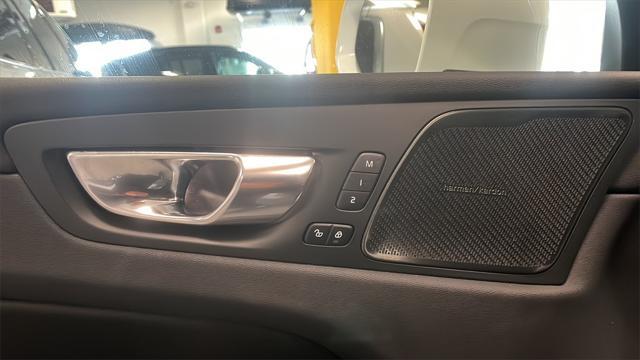 used 2022 Volvo XC60 car, priced at $37,987