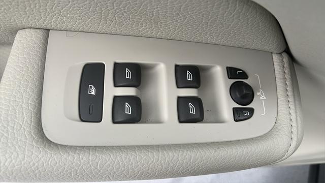used 2018 Volvo XC60 car, priced at $24,000