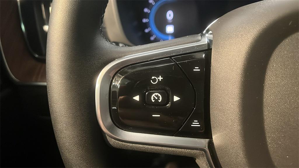 used 2023 Volvo XC60 Recharge Plug-In Hybrid car, priced at $46,995