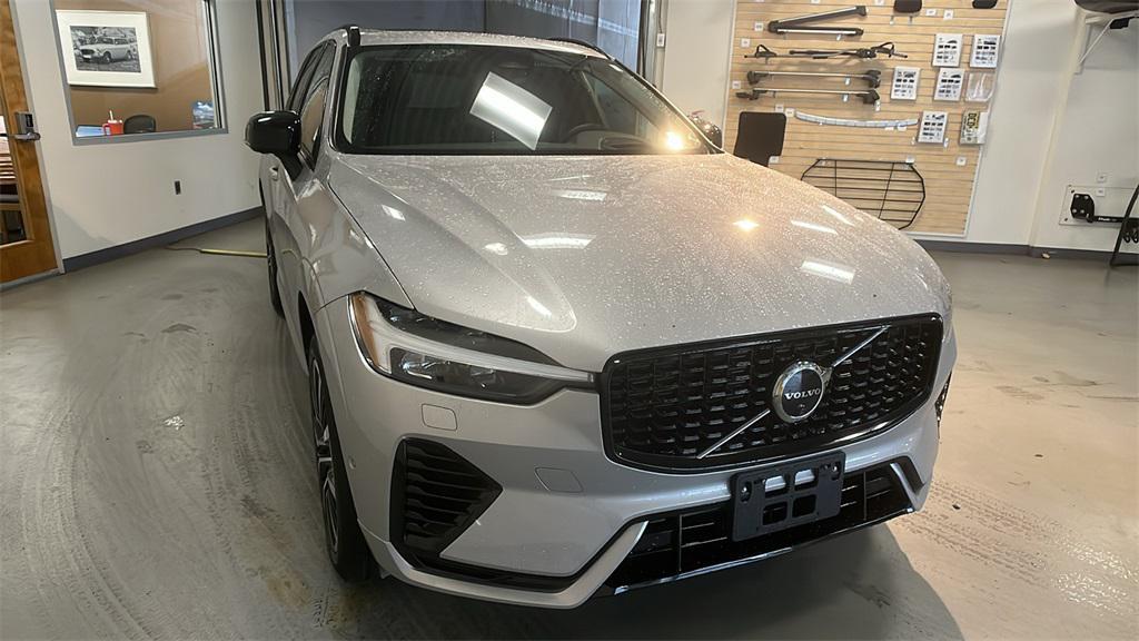 used 2023 Volvo XC60 Recharge Plug-In Hybrid car, priced at $46,995