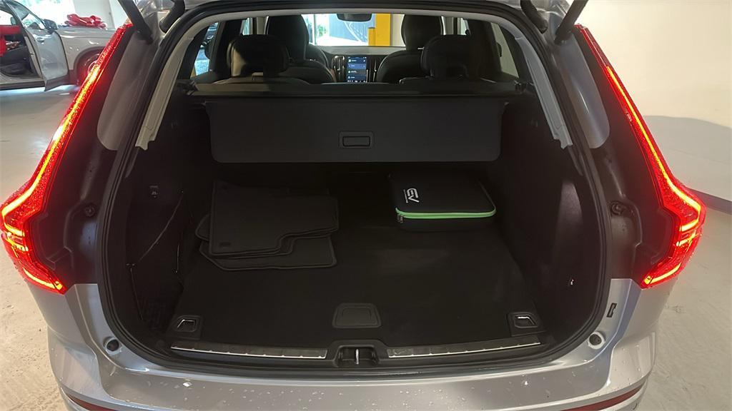 used 2023 Volvo XC60 Recharge Plug-In Hybrid car, priced at $46,995