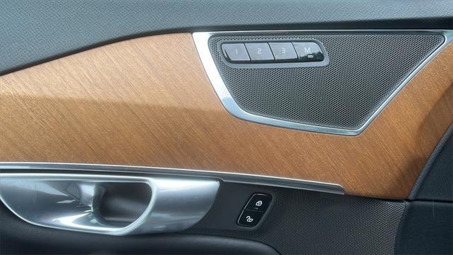 used 2024 Volvo XC90 Recharge Plug-In Hybrid car, priced at $61,011