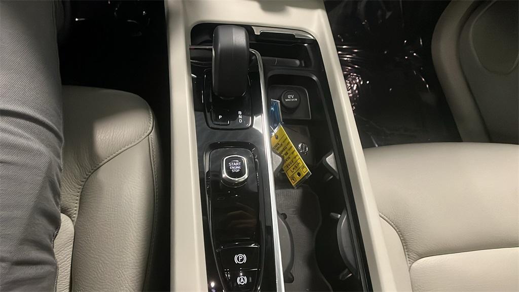 used 2023 Volvo XC60 car, priced at $38,969