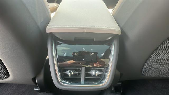 new 2025 Volvo EX90 car, priced at $85,010