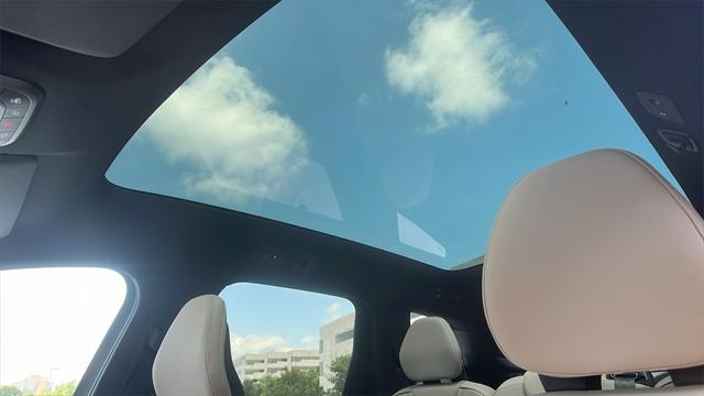 new 2025 Volvo EX90 car, priced at $85,010