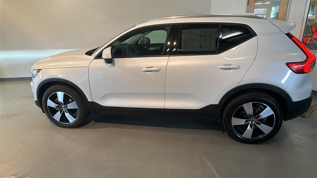 used 2021 Volvo XC40 car, priced at $30,839