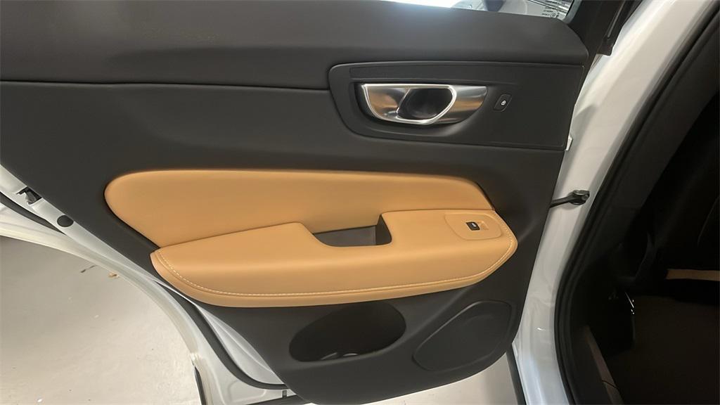 used 2023 Volvo XC60 Recharge Plug-In Hybrid car, priced at $48,995