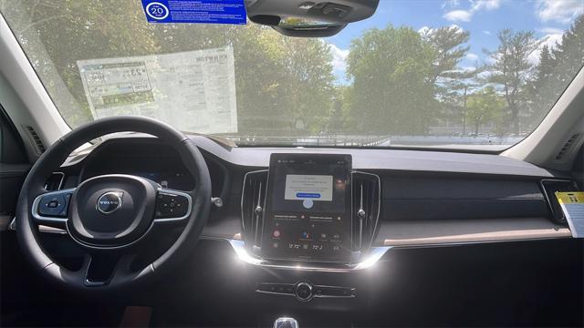 new 2025 Volvo XC90 car, priced at $65,395