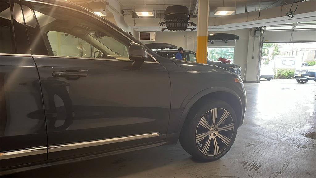 used 2023 Volvo XC90 Recharge Plug-In Hybrid car, priced at $46,000