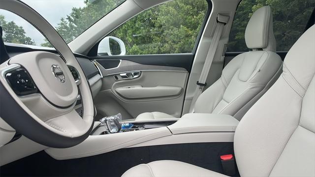 new 2025 Volvo XC90 car