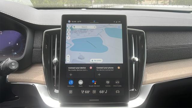 new 2025 Volvo XC90 car, priced at $65,395
