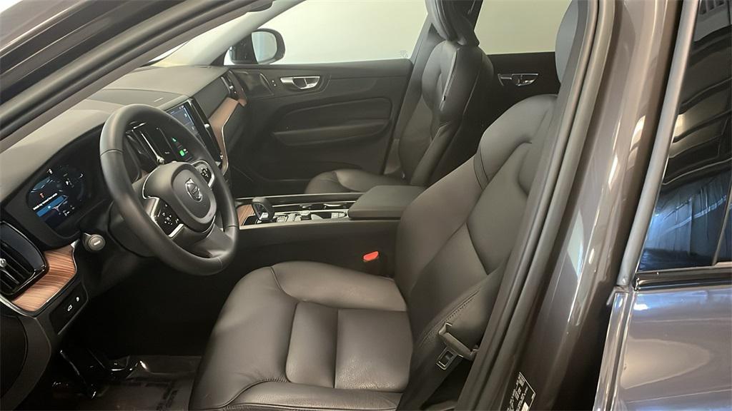 used 2023 Volvo XC60 Recharge Plug-In Hybrid car, priced at $45,887