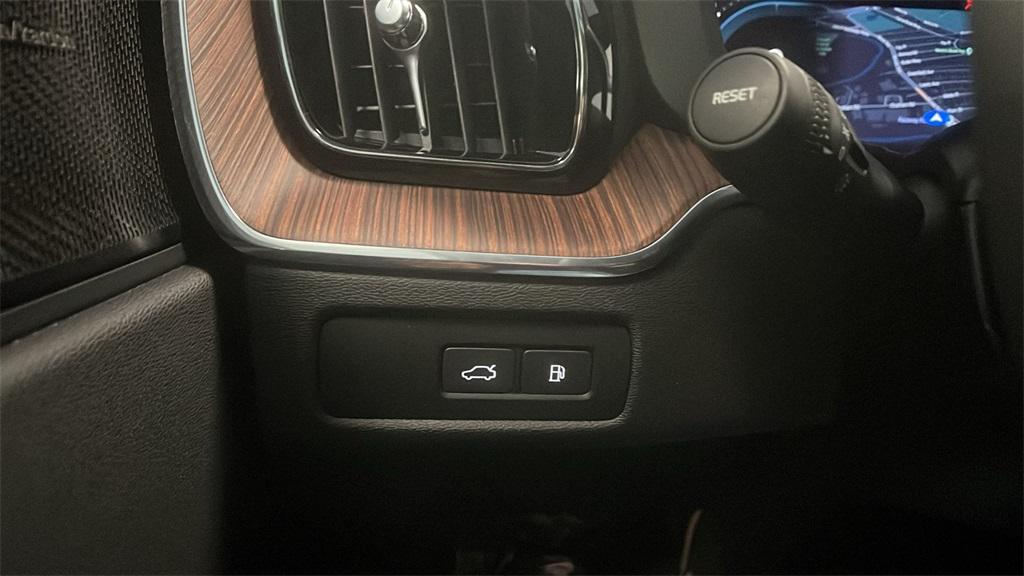 used 2023 Volvo XC60 Recharge Plug-In Hybrid car, priced at $45,887