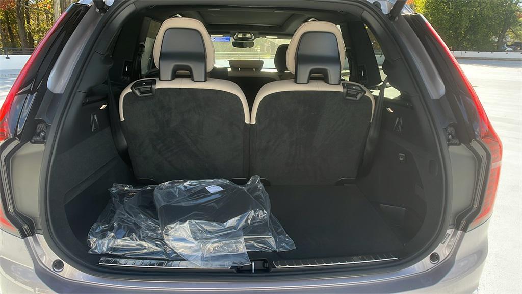 new 2026 Volvo XC90 car, priced at $62,345