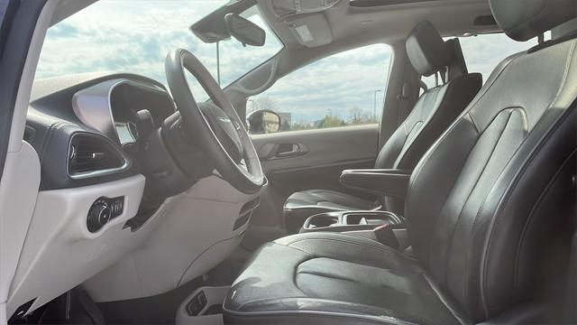 used 2017 Chrysler Pacifica Hybrid car, priced at $20,723