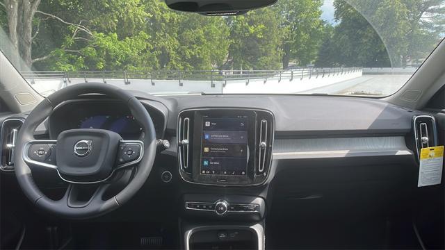 new 2025 Volvo XC40 car, priced at $52,215