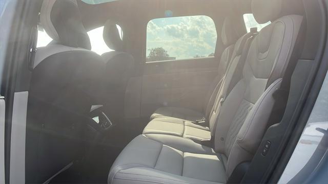 new 2025 Volvo EX90 car