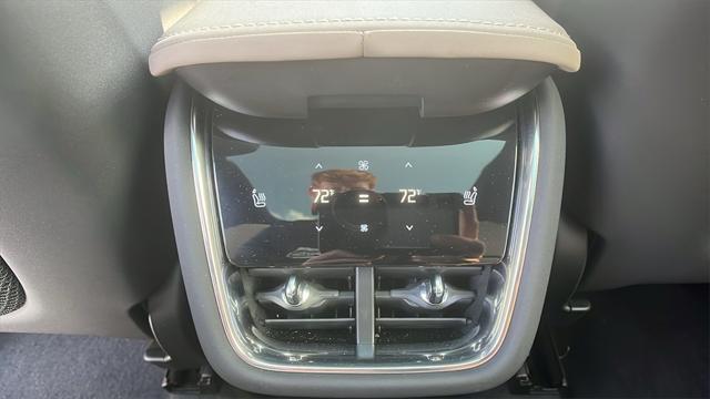 new 2025 Volvo EX90 car