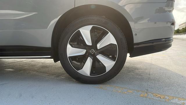 new 2025 Volvo EX90 car