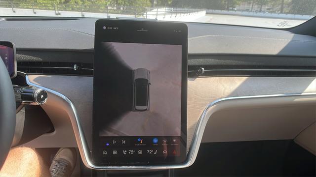 new 2025 Volvo EX90 car