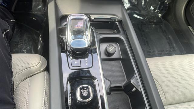 new 2025 Volvo V60 Cross Country car