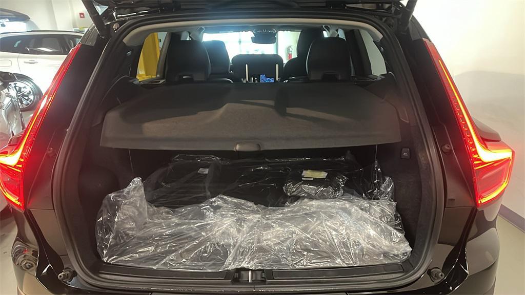 used 2026 Volvo XC40 car, priced at $50,150
